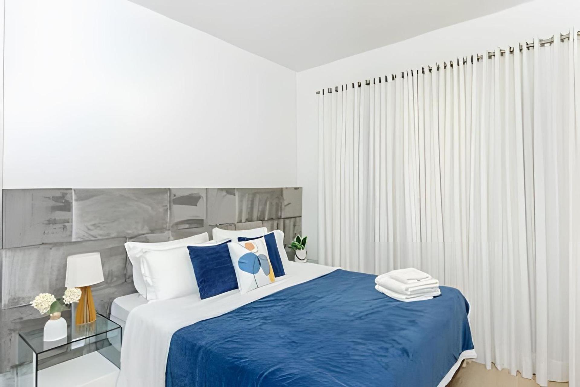 Apartamento Tres Quartos, Gigante E Confortavel Prox Hard Rock By Urooms